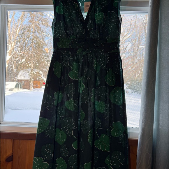 Kate Spade Dress Size 14 Green Dark Forest Leaves Midi Fit and Flare - NWT - Picture 3 of 15